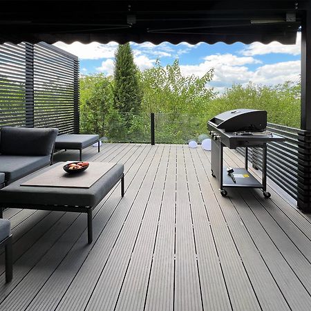 페트로바라딘 Pergola House In A Green Oasis With Fantastic View 아파트 외부 사진