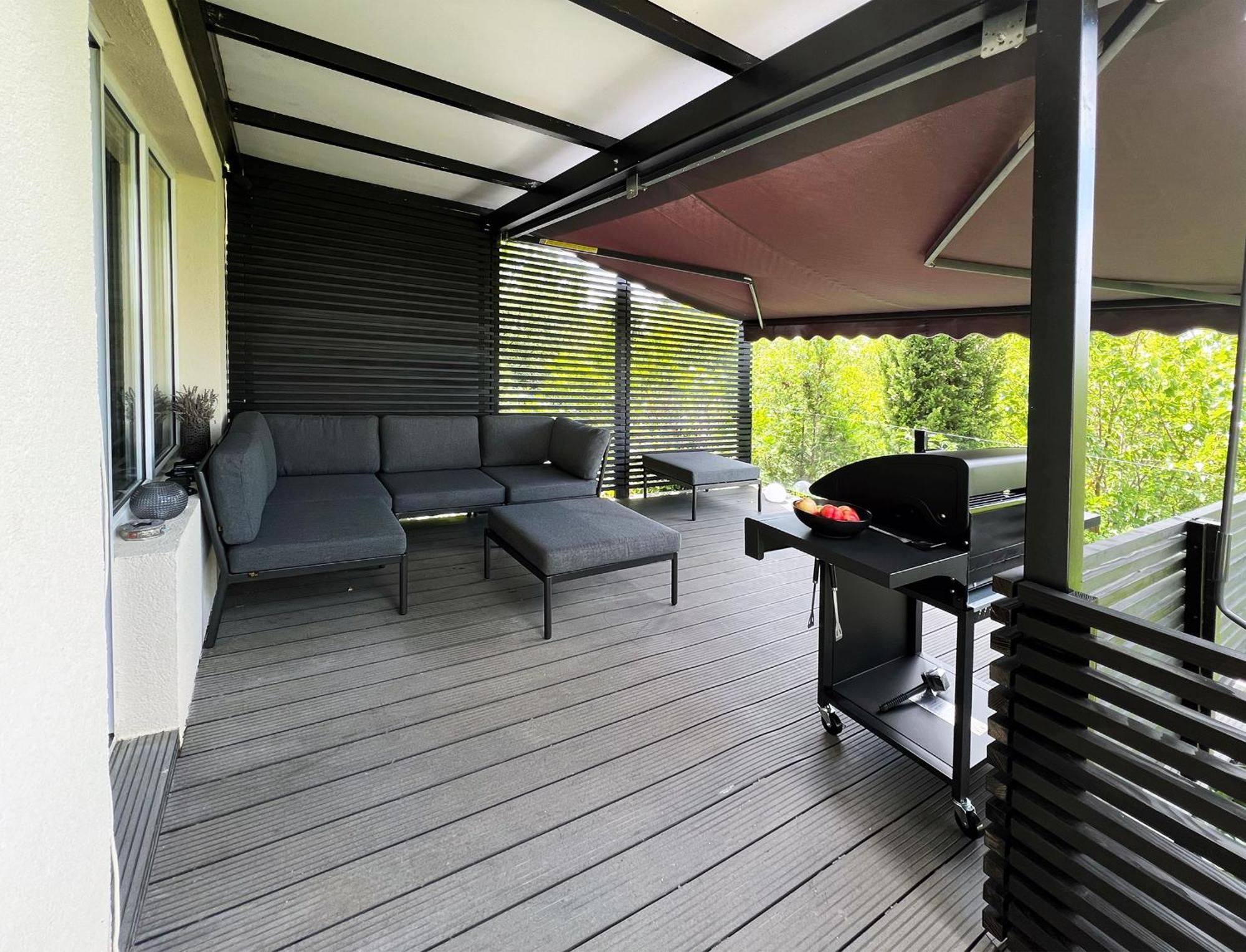 Pergola House In A Green Oasis With Fantastic View 페트로바라딘 외부 사진
